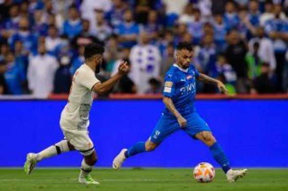 جماهير الهلال تُفاجئ إدارة الفريق وتطلب ضم هذا اللاعب بعد تمبكتي!