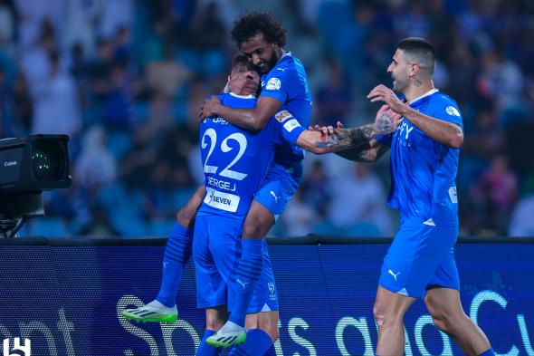 محلل تحكيمي: لاعب الهلال كان يستحق الطرد