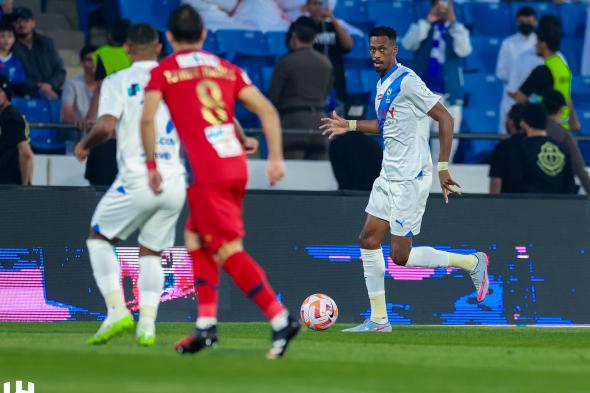 مدرب ضمك يُهين الهلال بتصريحات نارية بعد التعادل في الدوري