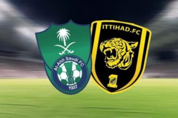 نجم الأهلي مهدد بالغياب عن مباراة ديربي الاتحاد.. تعرف على السبب