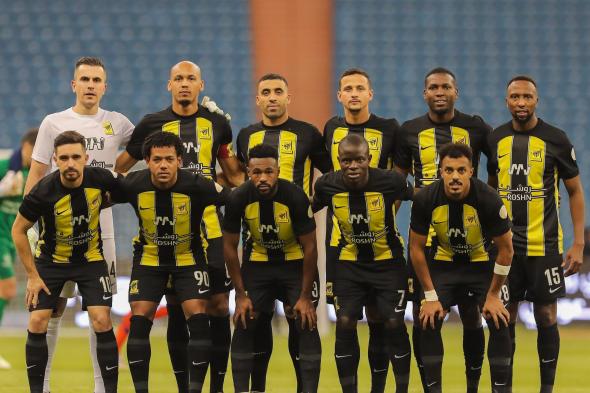 مدرب الاتحاد يُبلغ الإدارة بقرارات مصيرية بشأن ثلاثي الفريق!