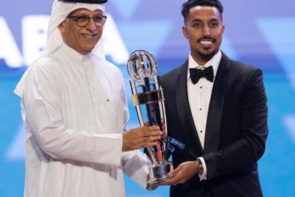 سالم الدوسري يفوز بجائزة أفضل لاعب في آسيا 2022