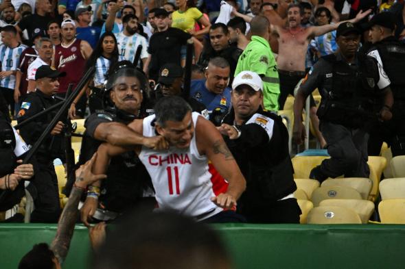 نيمار مُعلقًا على أحداث مباراة الأرجنتين والبرازيل.. “كنت سأُحدث الكثير من الفوضى!”