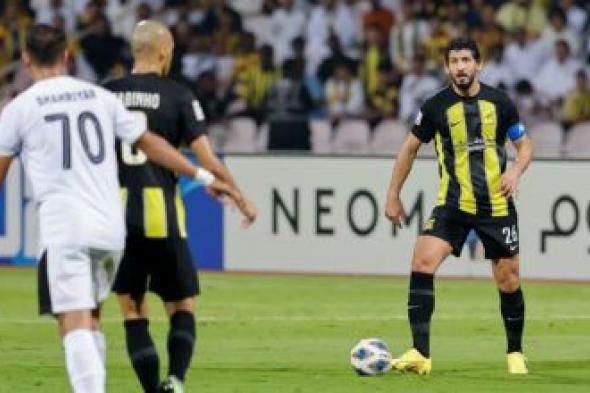 أحمد حجازي يفاجئ جماهير الاتحاد عقب الفوز على أوكلاند.. فيديو