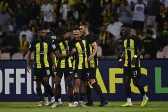 قبل مواجهة الهلال .. الاتحاد يستعيد نجومه