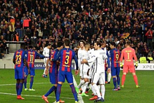 لويس إنريكي يغازل برشلونة قبل مواجهة باريس سان جيرمان في دوري أبطال أوروبا