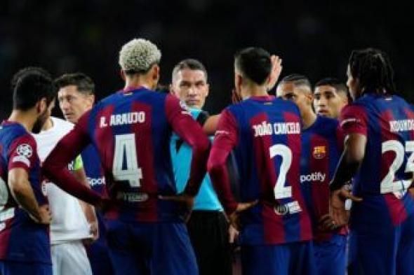 ردود أفعال جماهير برشلونة على أداء حكم مباراة باريس سان جيرمان