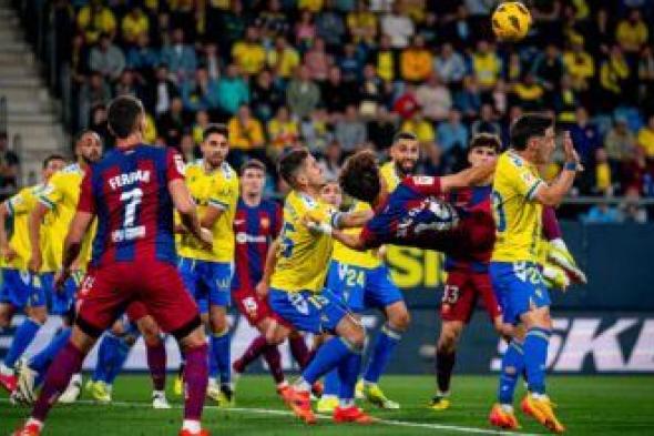 برشلونة يختار لاعب وسط ريال سوسيداد لتدعيم صفوف الفريق