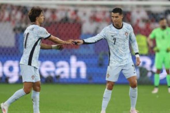 كريستيانو رونالدو يغضب على جواو فيليكس.. ورد فعل غريب من الشوالي! فيديو