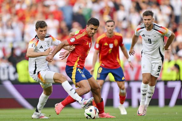 نجم ريال مدريد يُسبب كارثة لـ إسبانيا في نصف نهائي يورو 2024!